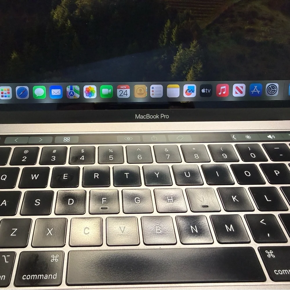 2019 Apple MacBook Pro 13